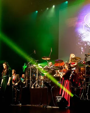 Mannheim Steamroller Christmas